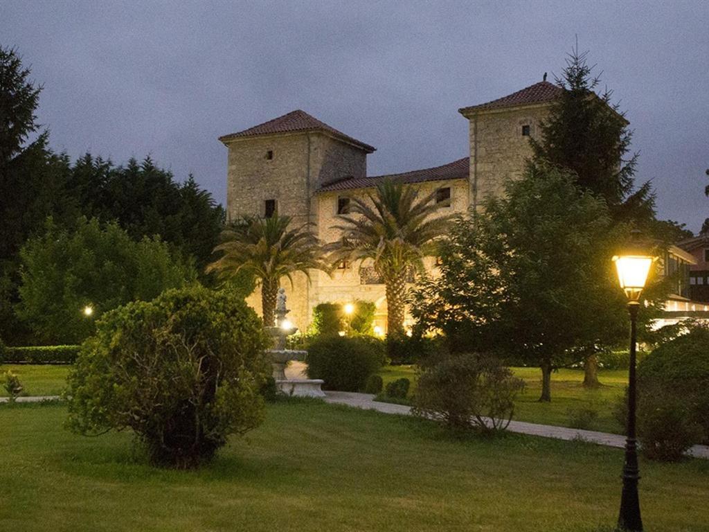 Akla Hotel Palacio Torre De Ruesga Calseca Esterno foto