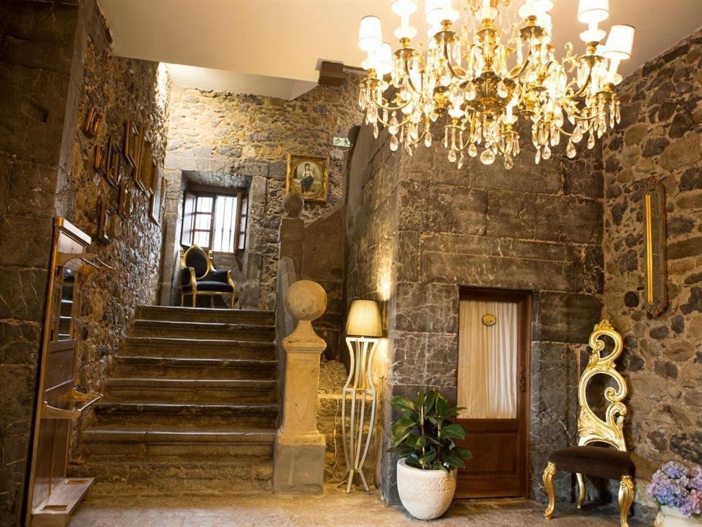 Akla Hotel Palacio Torre De Ruesga Calseca Esterno foto